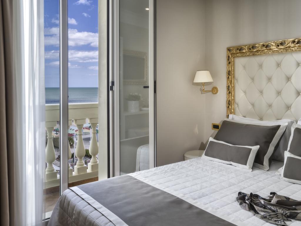 Novecento Suite Hotel Riccione Exterior foto